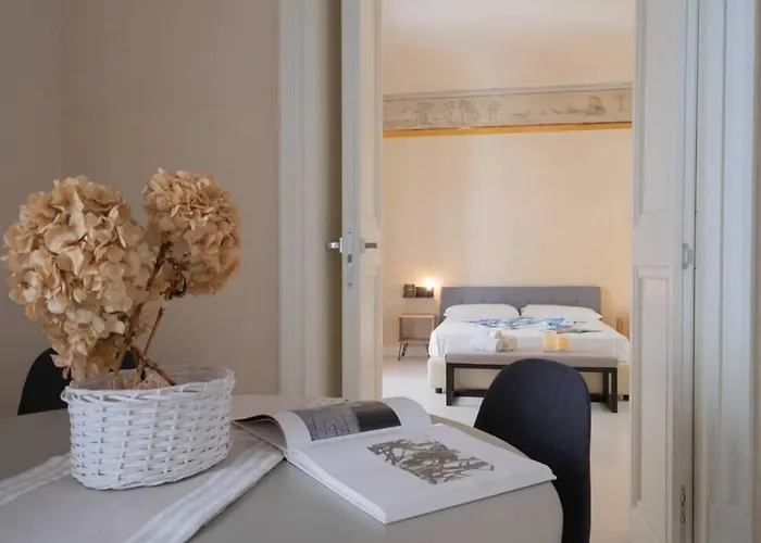 Nobiliare Design A 2 Passi Dal Mare * Cefalù