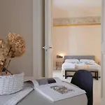 Nobiliare Design A 2 Passi Dal Mare * تْشيفالو
