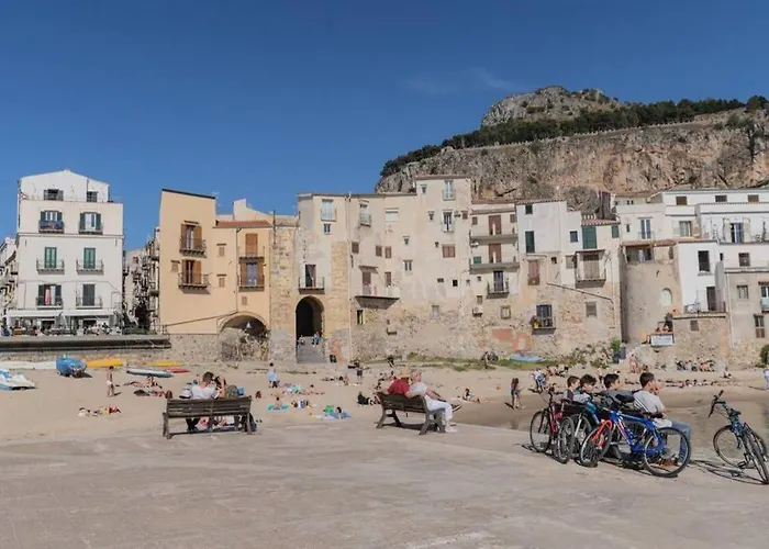 Nobiliare Design A 2 Passi Dal Mare * Cefalù