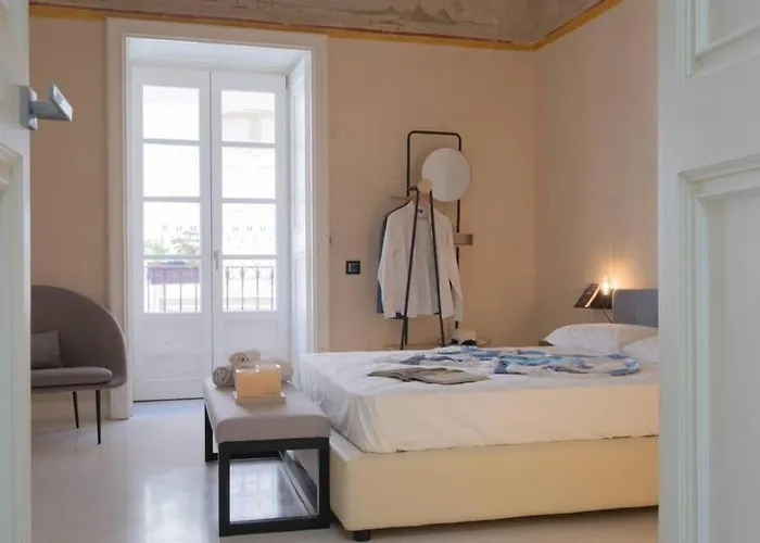 Nobiliare Design A 2 Passi Dal Mare צ'פאלו